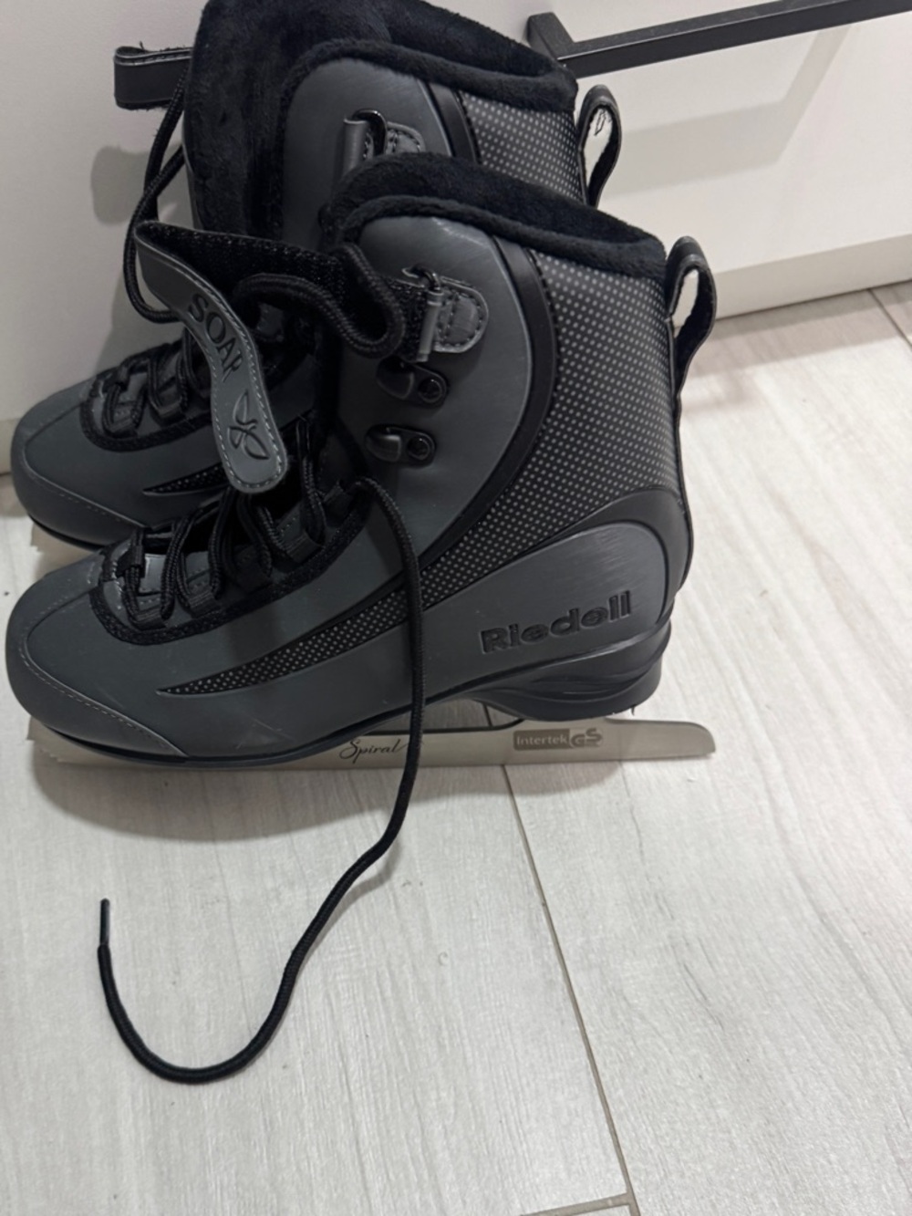Riedell Kids' Black and Gray Ice Skates